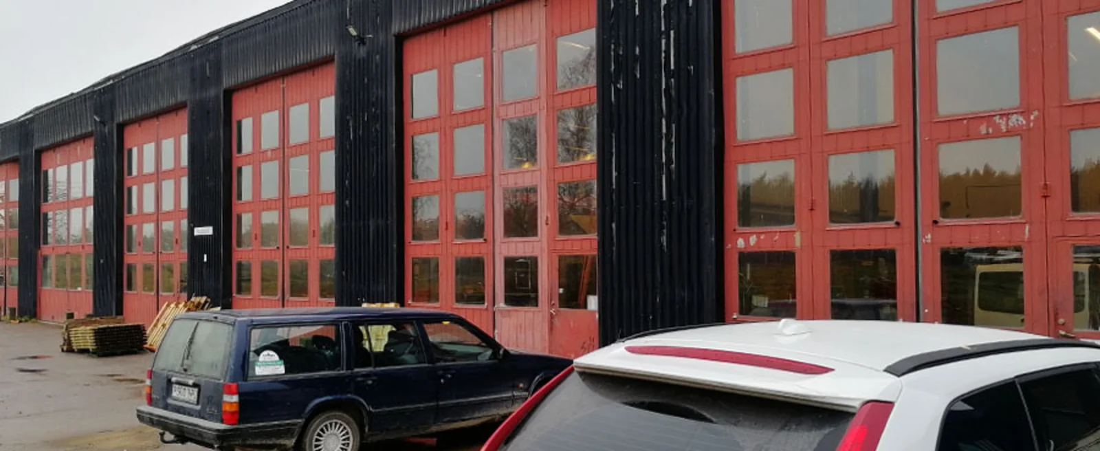Öknaskolans gamla portar var slitna
