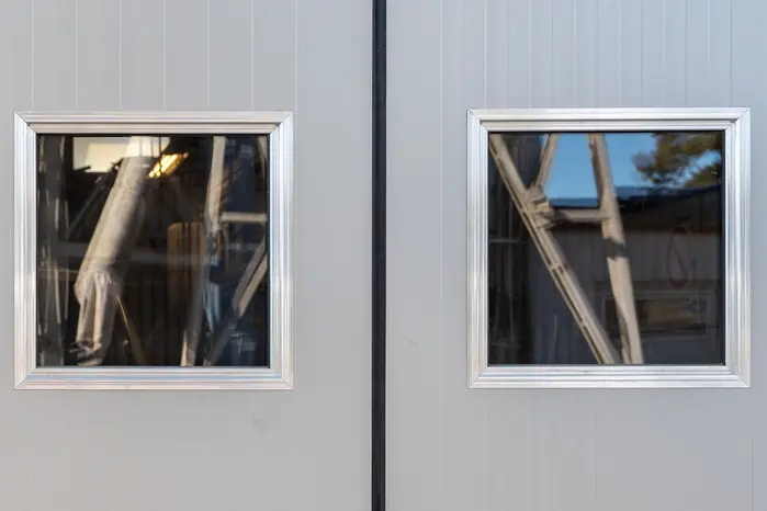 Security Glass in Torverk’s Burglary-Resistant Folding Door